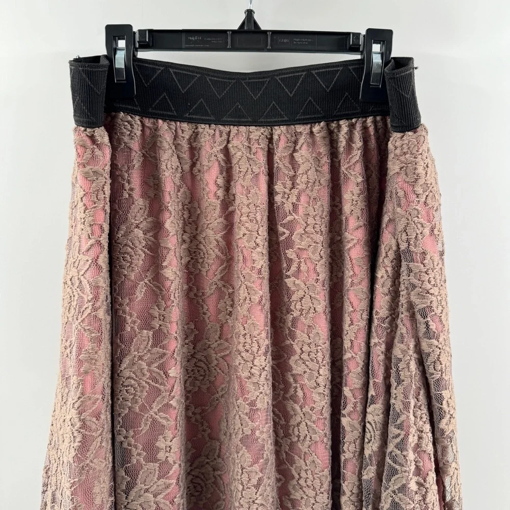 LuLaRoe Lola Skirt Brown Lace with Pink Peekaboo Lining Size Large - Picture 2 of 4